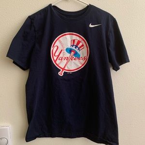 Men’s large Nike  Yankees T-shirt